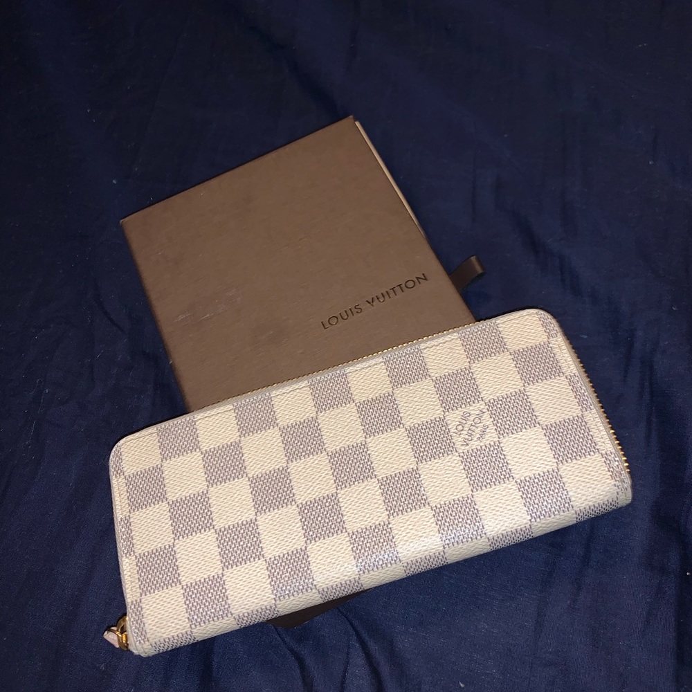 LV wallet